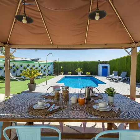 Casita De La Cantera La Lantejuela